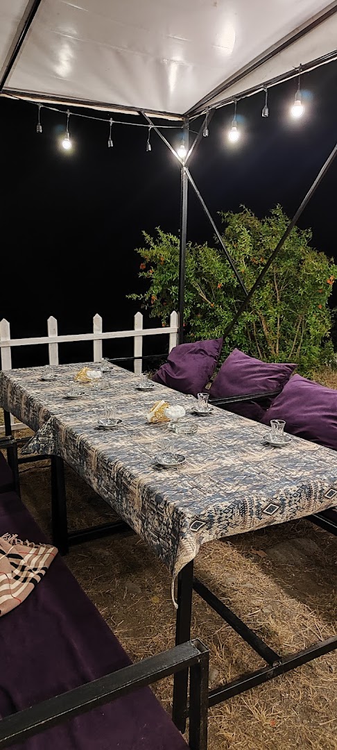 Old Lankaran Restoran: inviting outdoor dining atmosphere