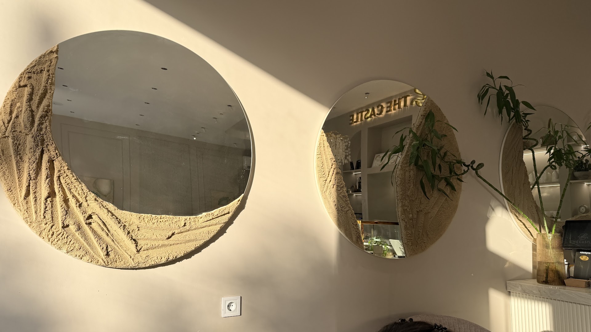 The Castle Patisserie: aesthetically pleasing interior shop decor