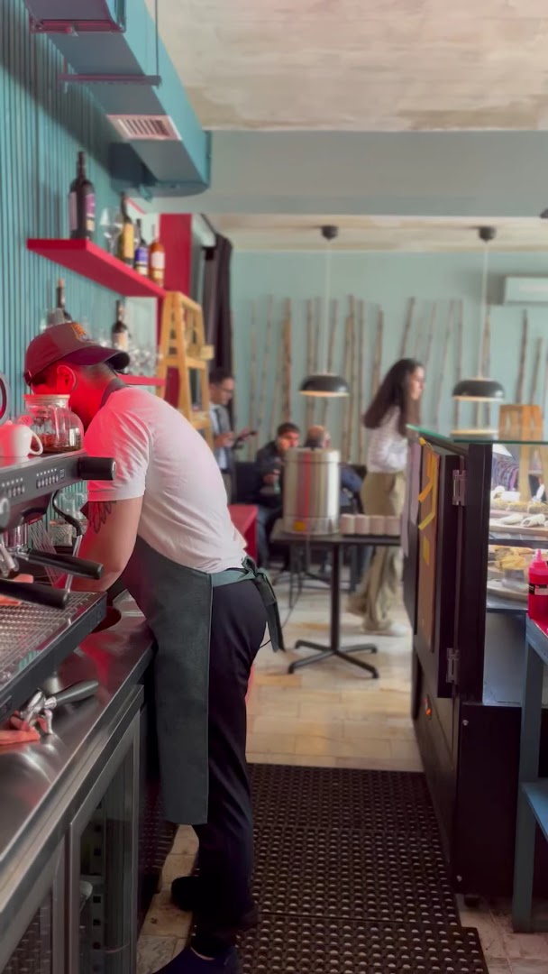Tor Coffee Shop: authentic cafe atmosphere