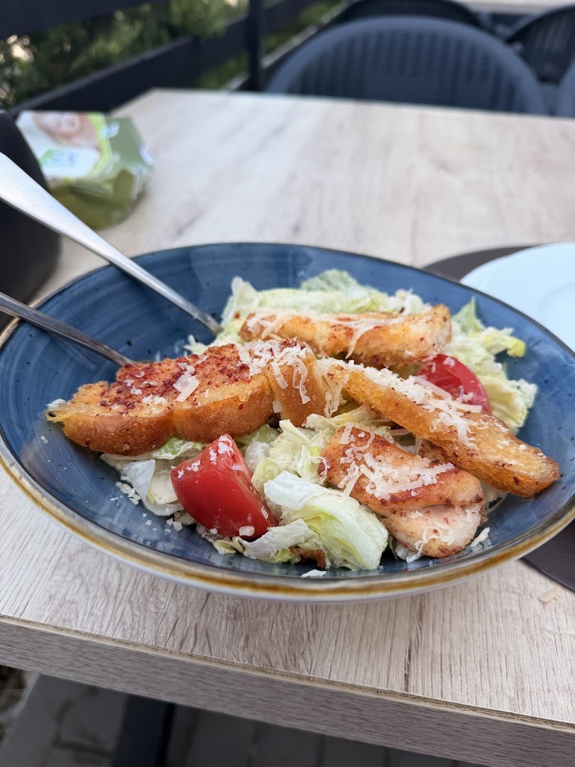 Villa Del Mare Hotel & Restaurant: appetizing photo of served food