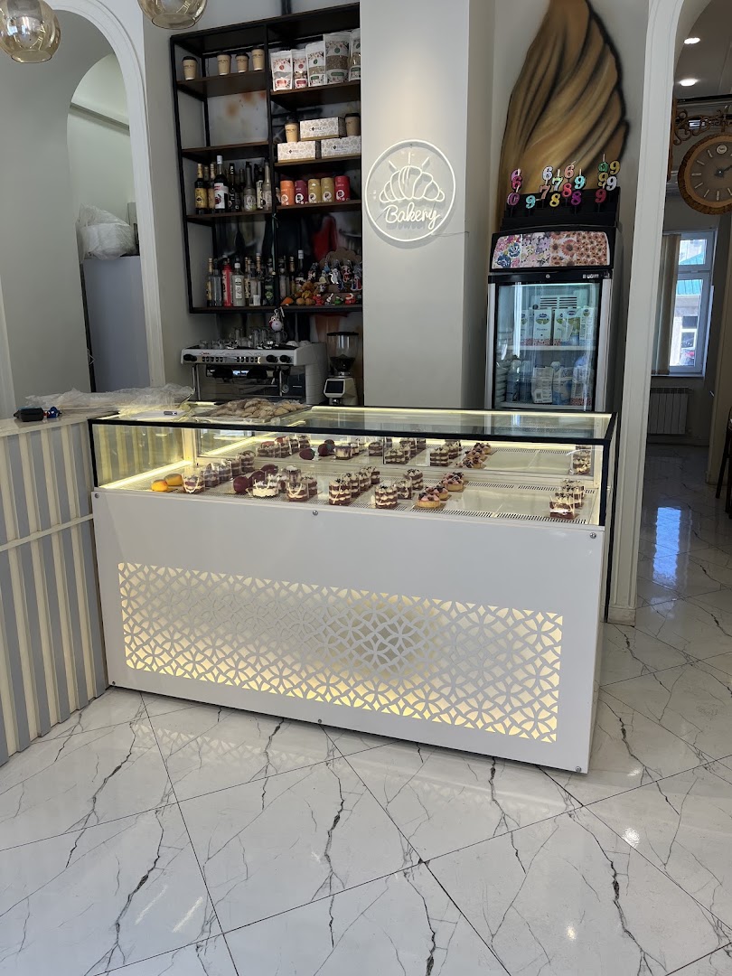 CoffeeHut Bakery: clear photo of bakery display