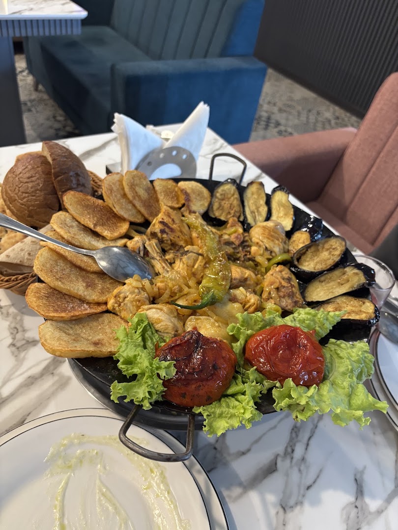Buta Restaurant: appetizing, high-quality food presentation