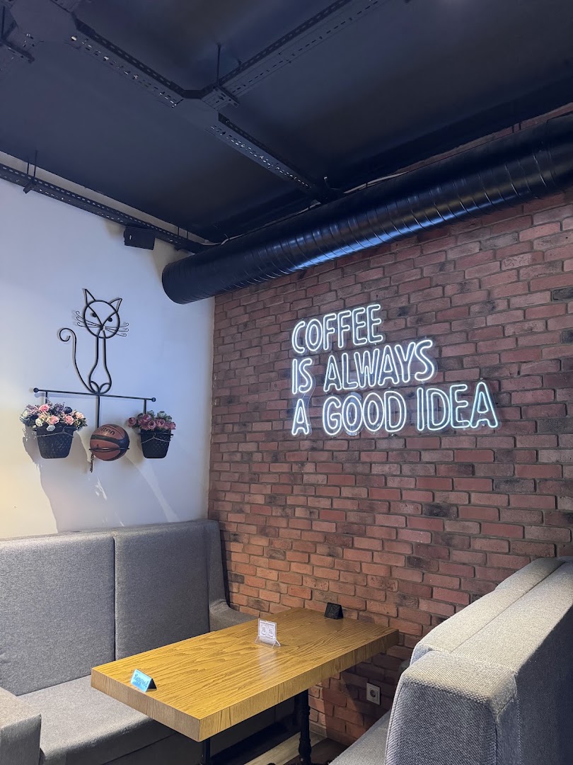 Cafe Central: venue interior and atmosphere
