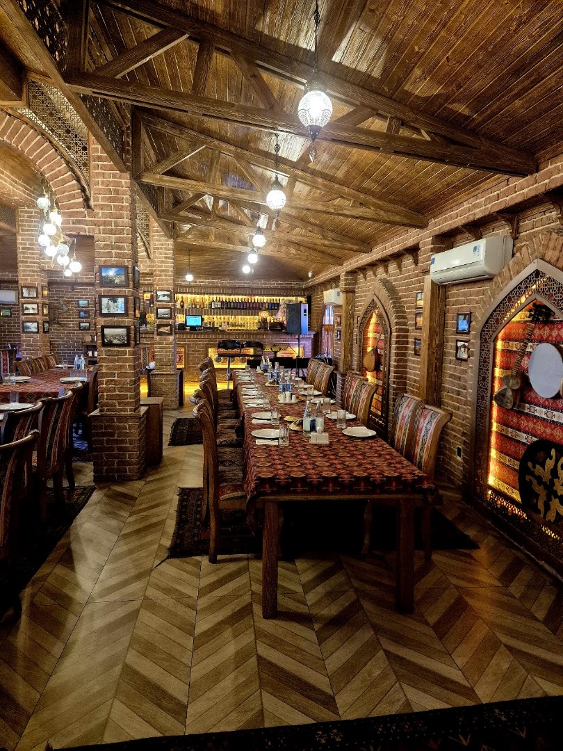 VIP Karvan Restaurant: high quality interior restaurant shot