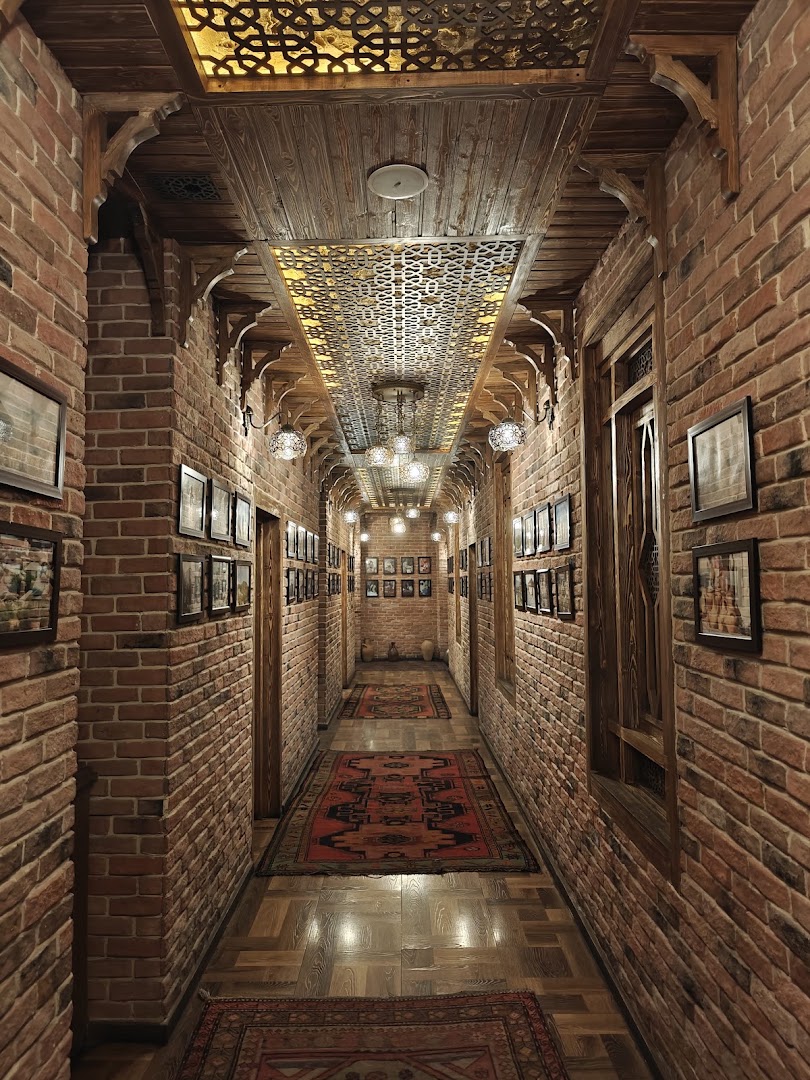 VIP Karvan Restaurant: high quality interior atmosphere photo