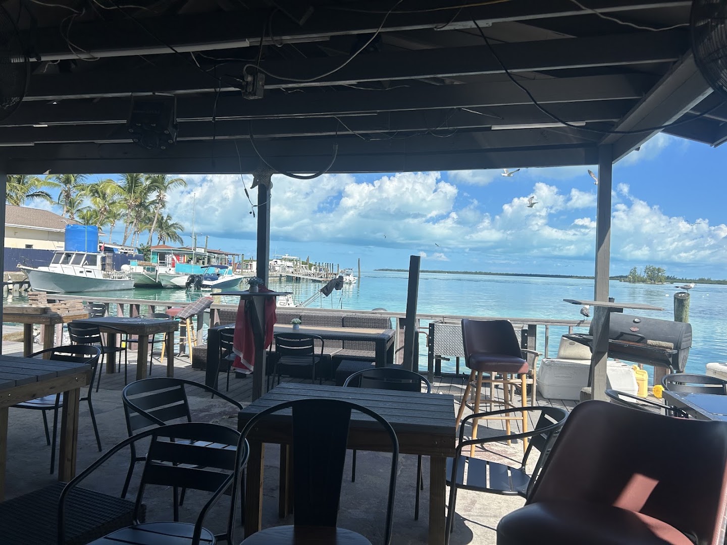 Bimini Hideaway: inviting waterfront restaurant terrace view