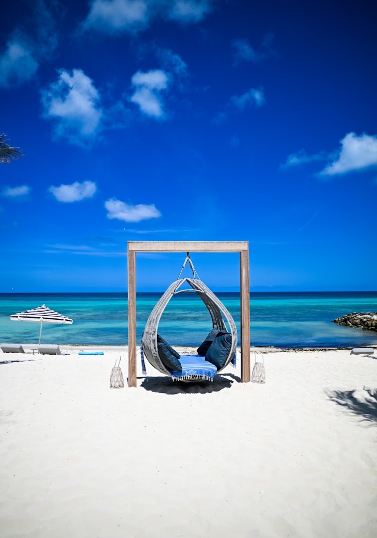 Bonito Beach Club: beautiful, professional beach club atmosphere