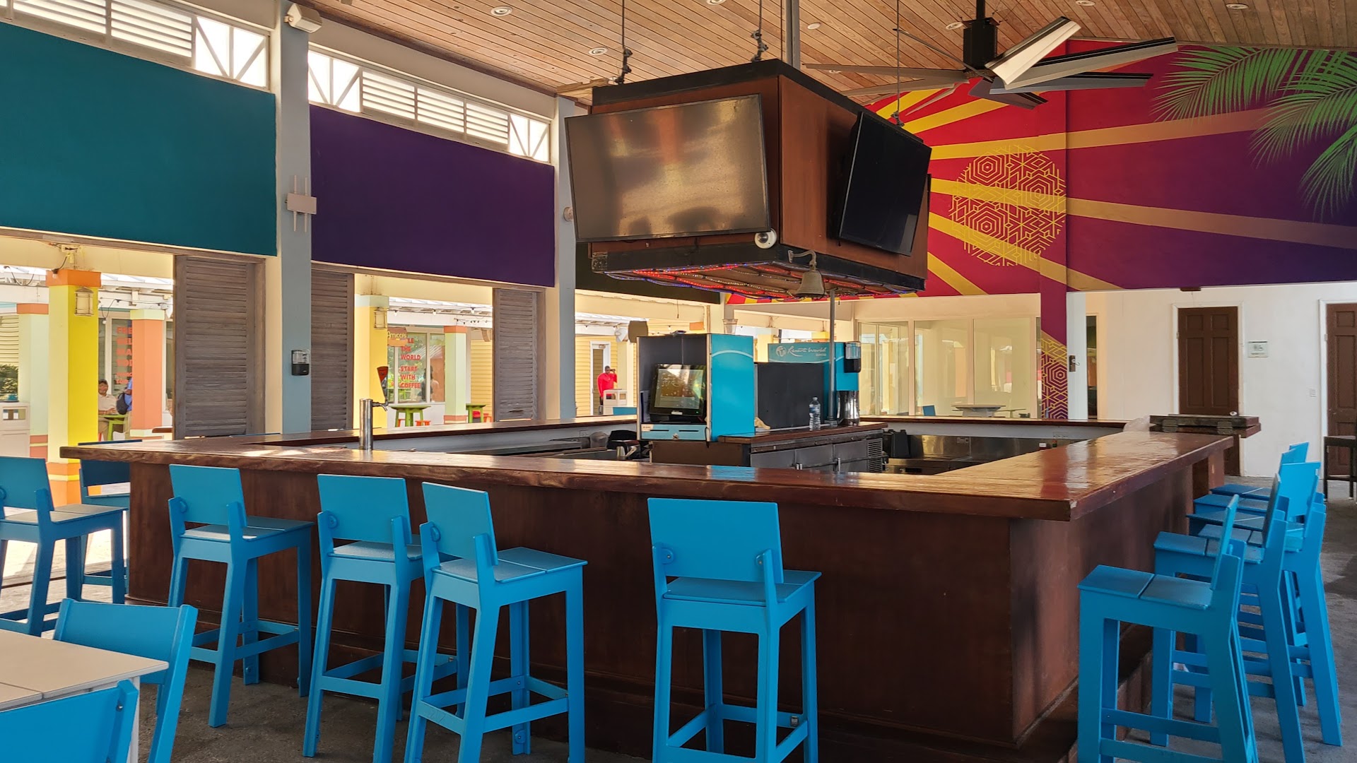 Healing Hole Rum Bar: clear shot of bar interior