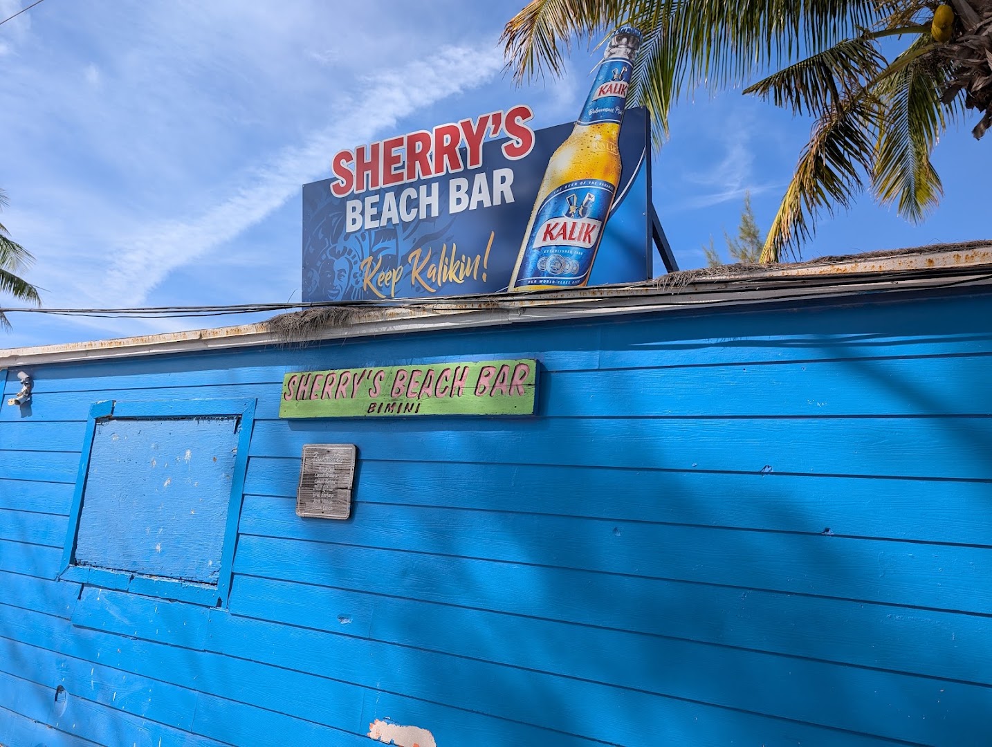 Sherry's Sunset Beach Bar: clear exterior shot of venue