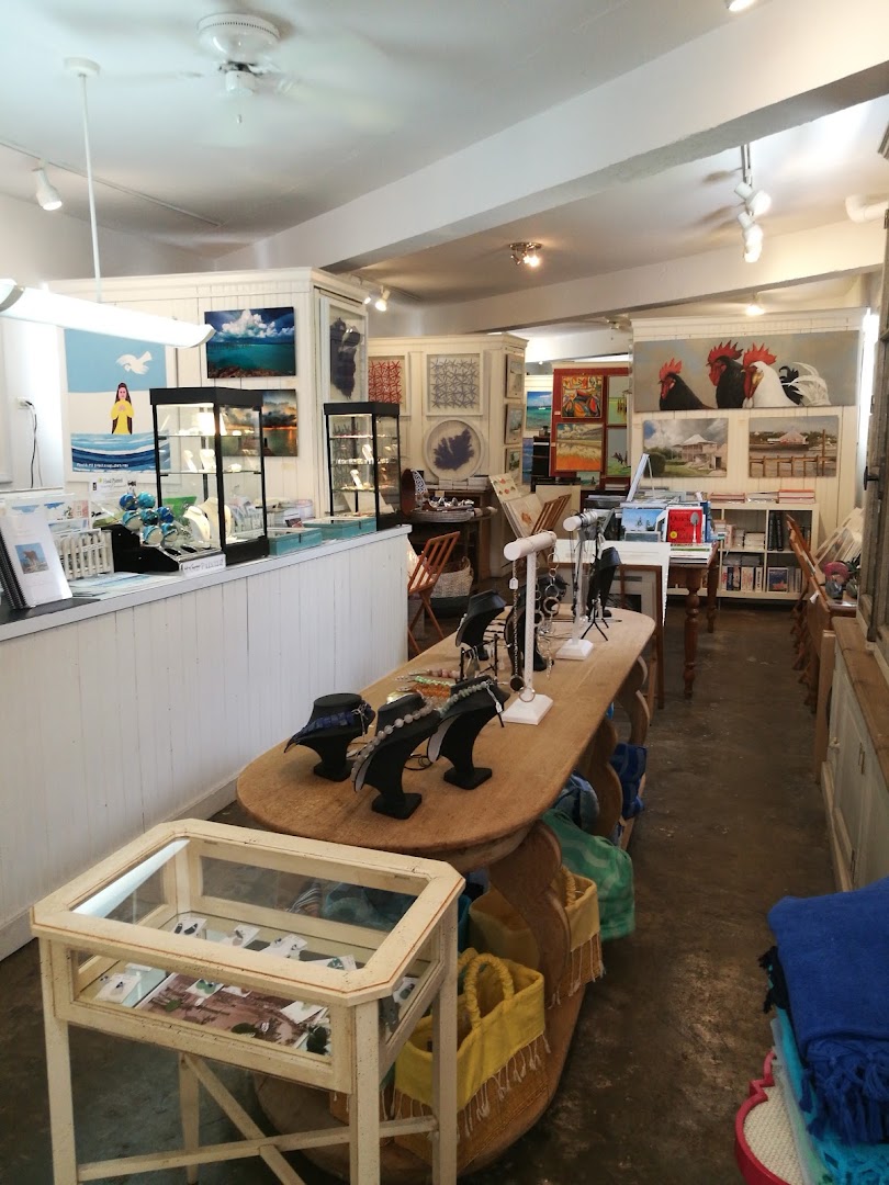 Princess Street Gallery: clear view of gallery interior