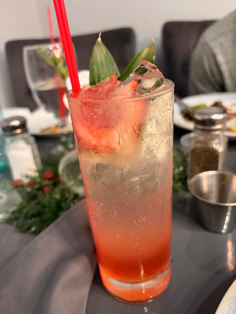 Bella Signature Restaurant: appetizing photo of a cocktail