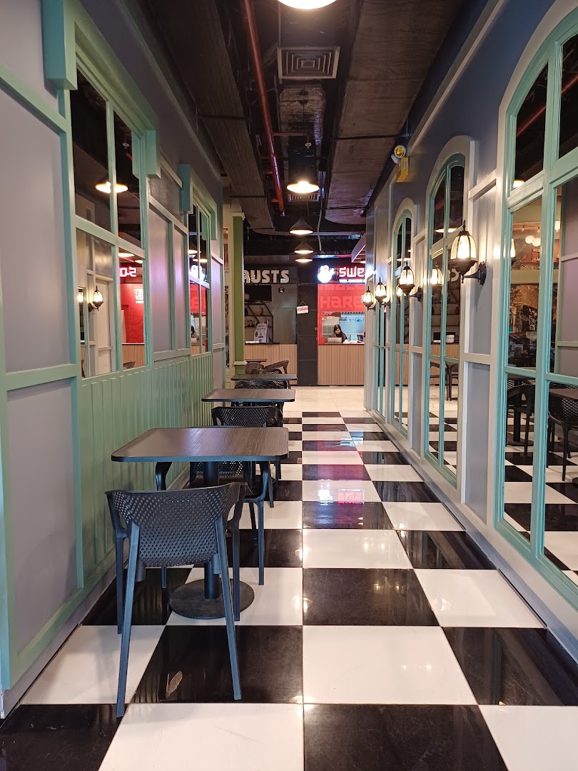 Concord Mueen Square Shopping Mall: clear photo of venue interior