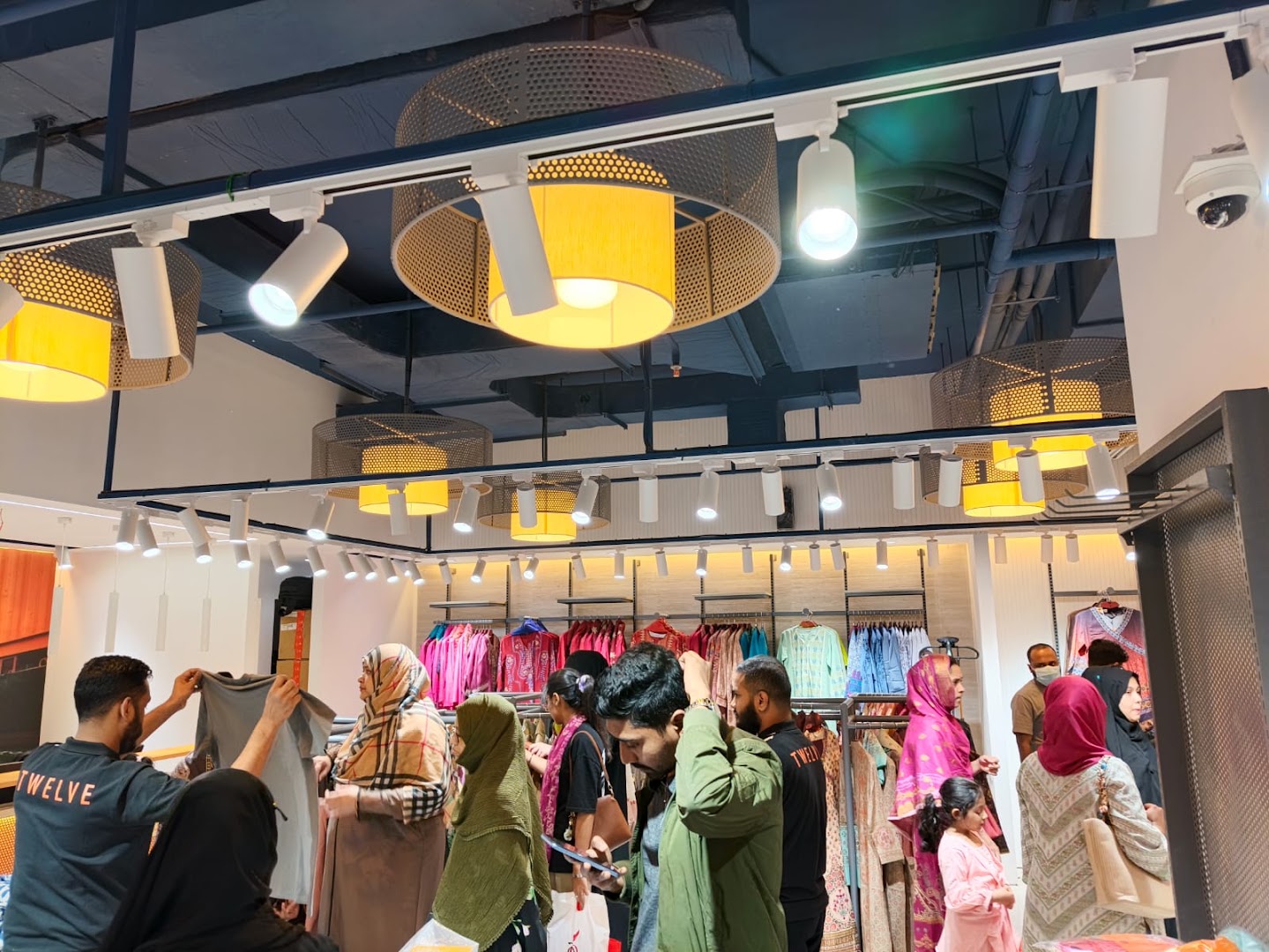 Twelve: shop interior and atmosphere