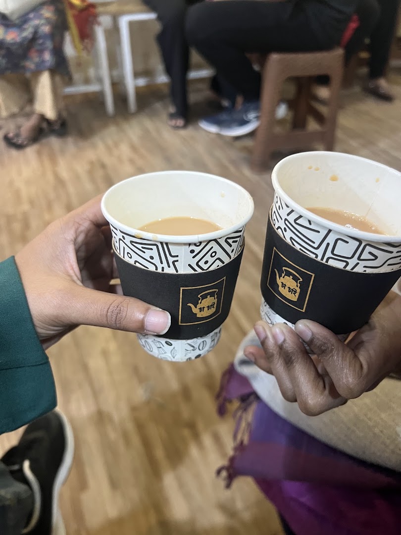 Cha Chai: branded cups and atmosphere