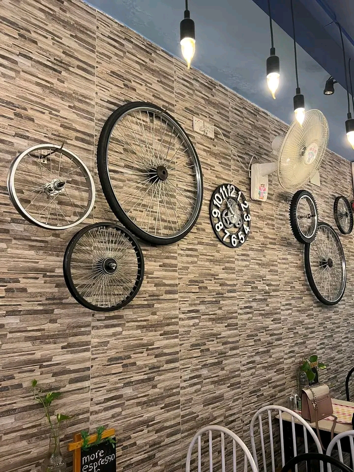 Mini Malaysia: restaurant interior and decor