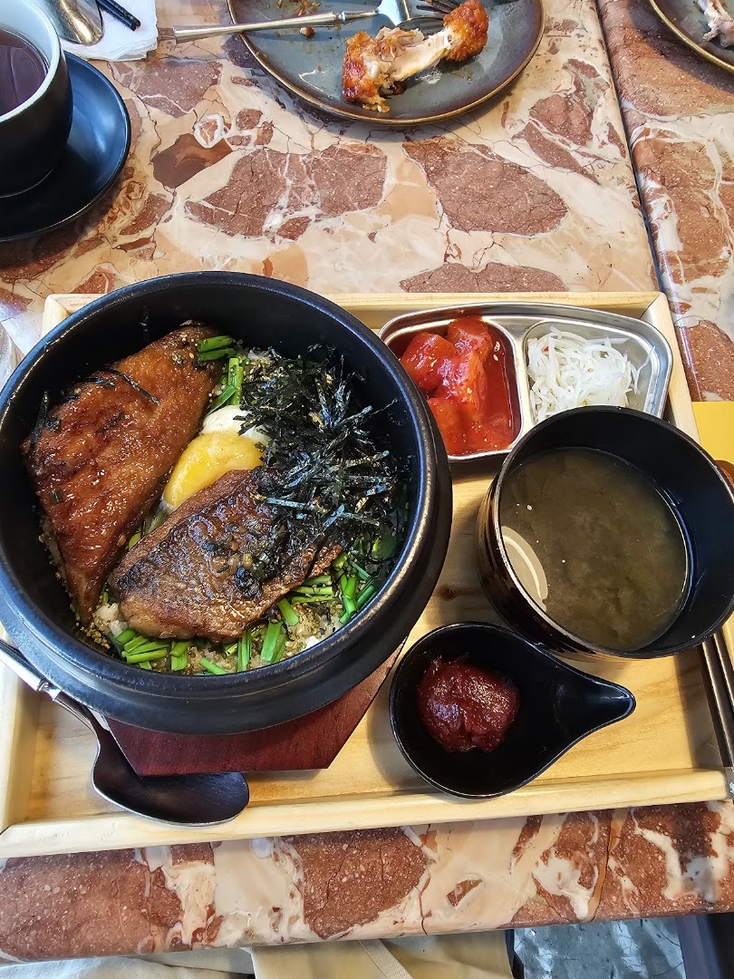 Moja Korean Fusion Restaurant: appetizing, high-quality food photography