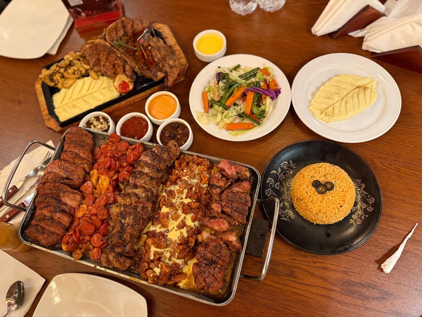 Texas Flame Steakhouse: appetizing high-quality food photography