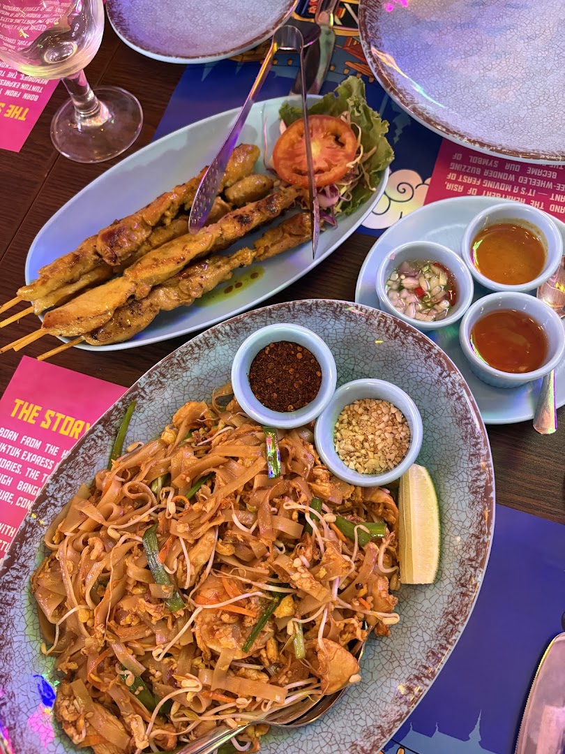 TukTuk Express: appetizing, high-quality food photography