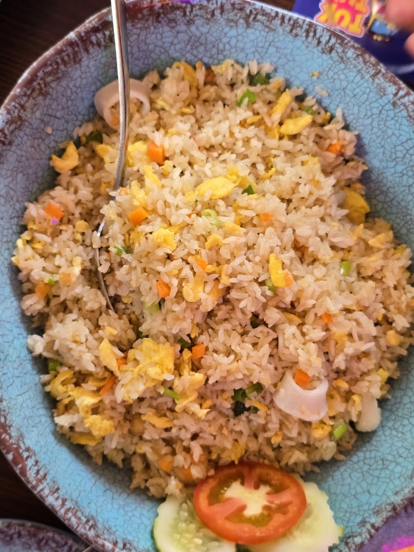 TukTuk Express: appetizing photo of restaurant food