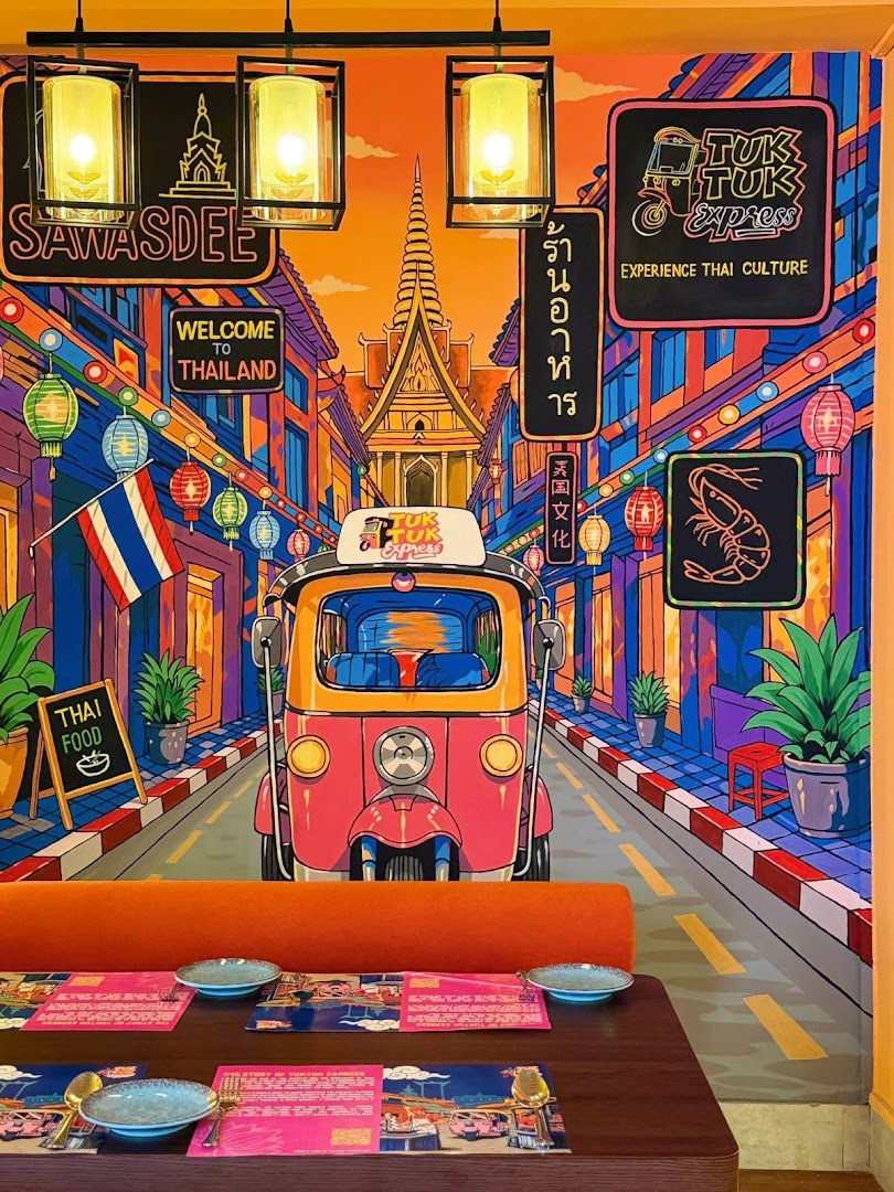 TukTuk Express: vibrant and professional interior shot