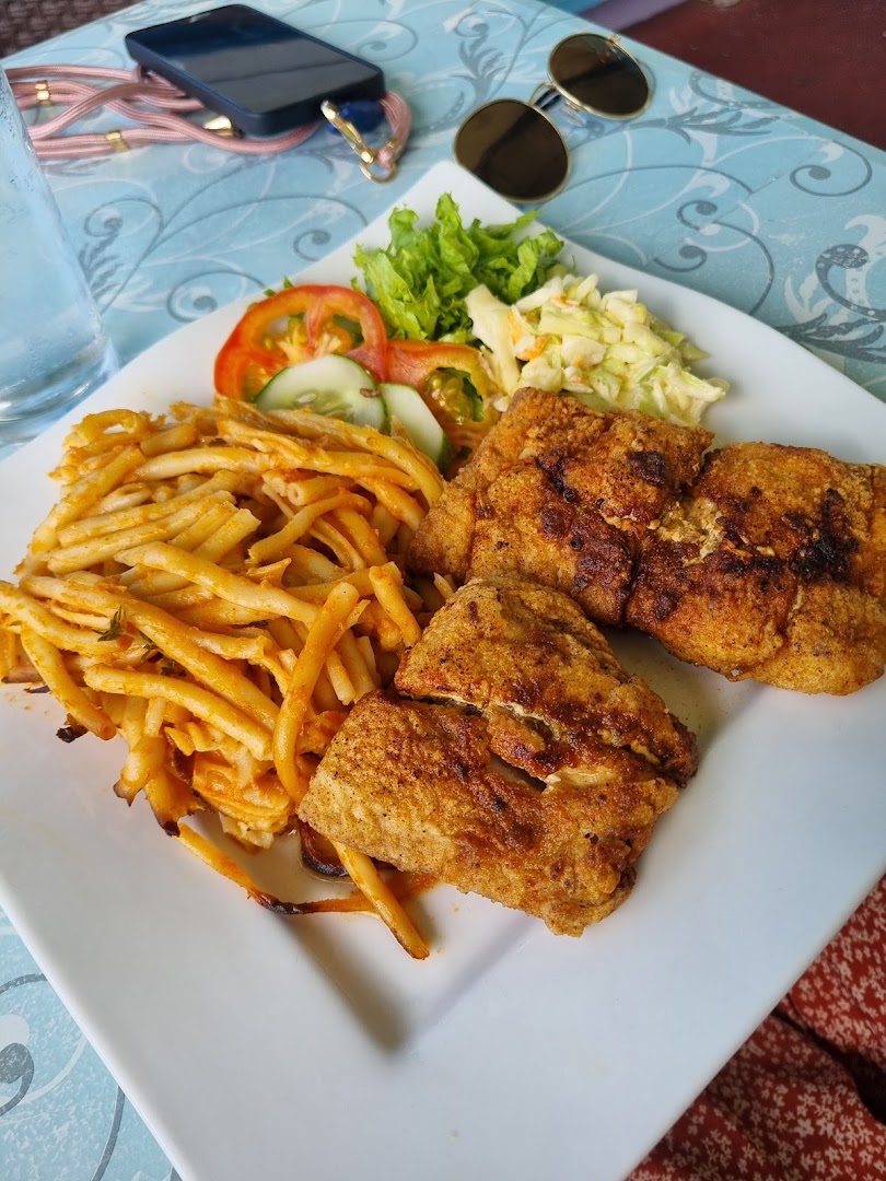 Sea View Bar: appetizing photo of served food