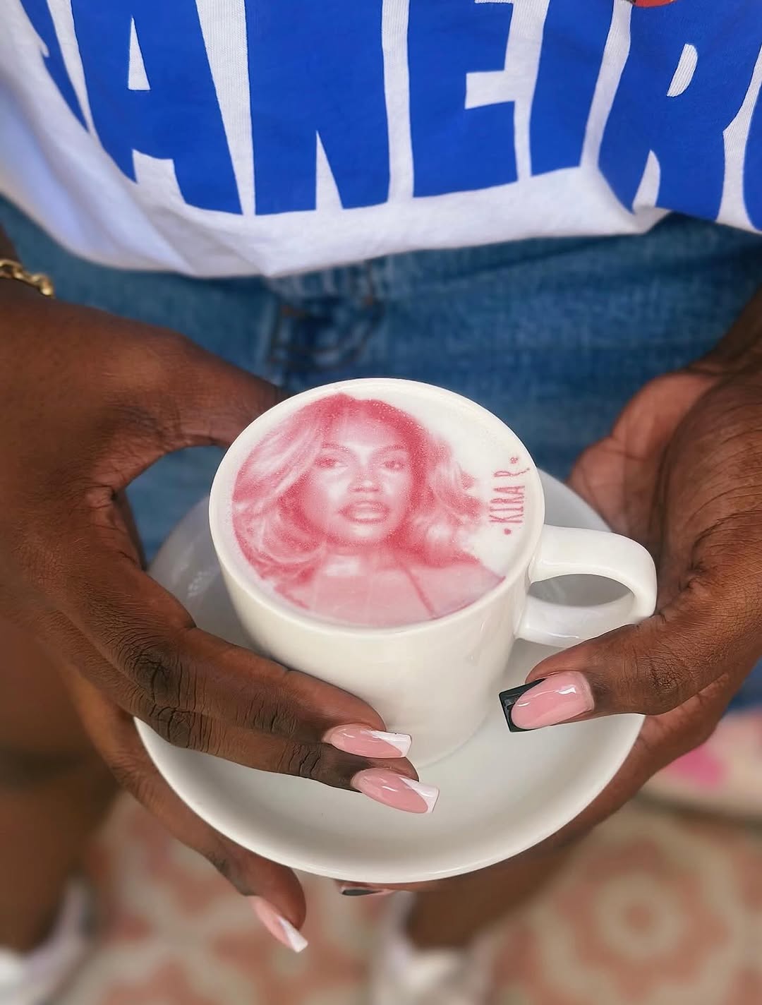 Blush Café: high quality latte art photo