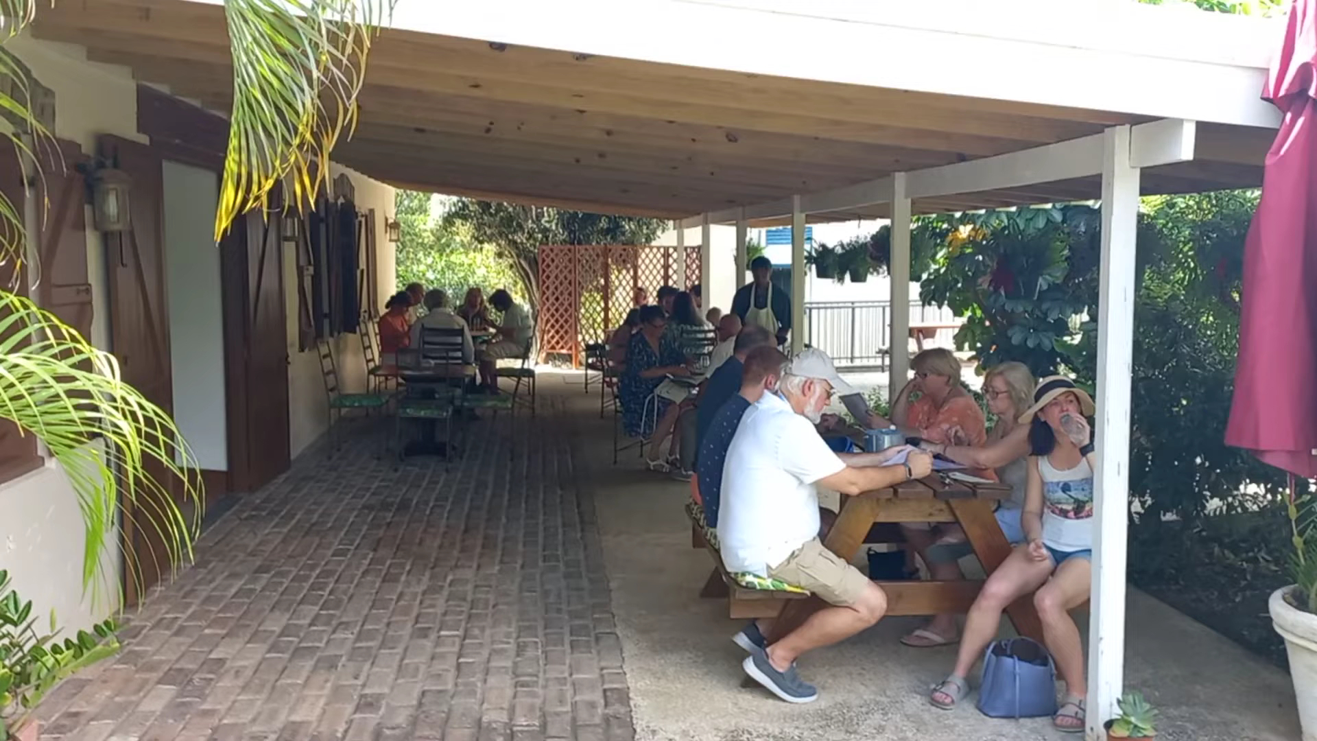 George Washington Coffee House: inviting outdoor seating area shown