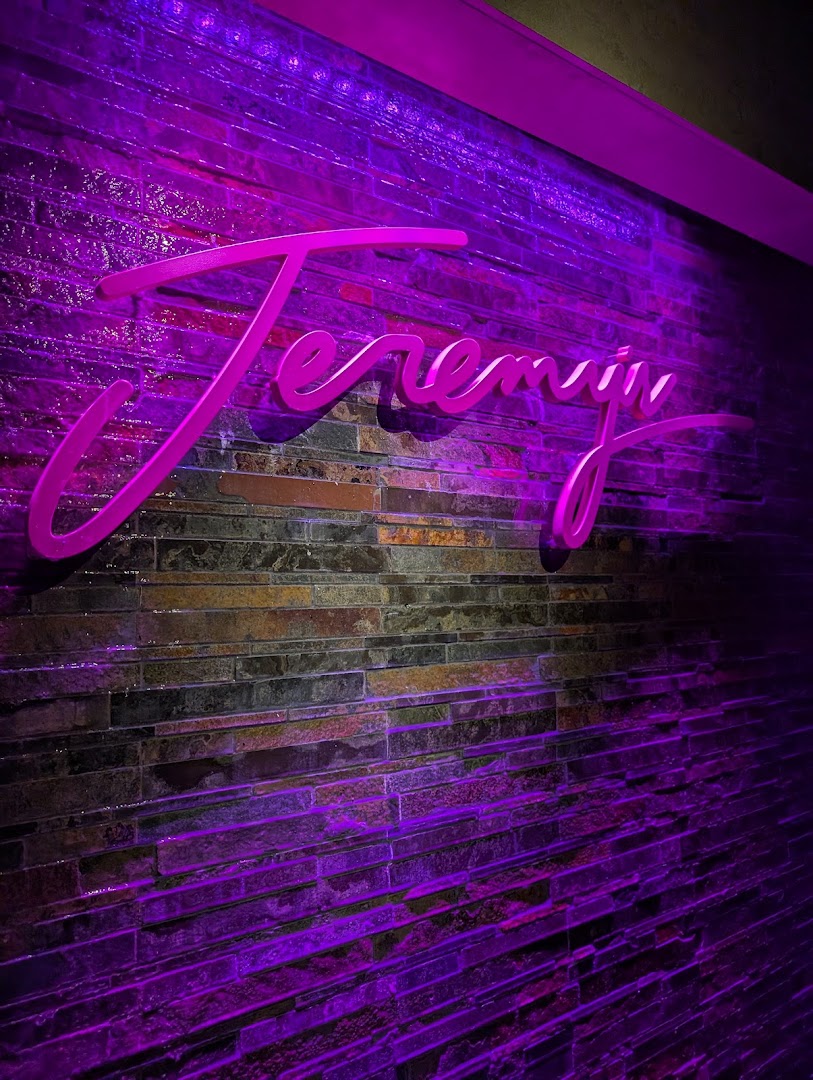 Jeremy's: attractive interior signage and lighting