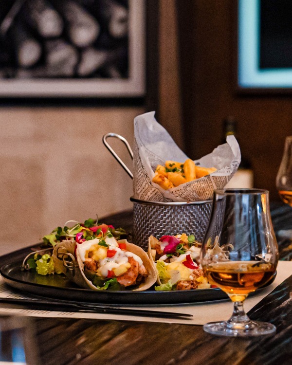Rum Vault: high quality, appetizing food photography