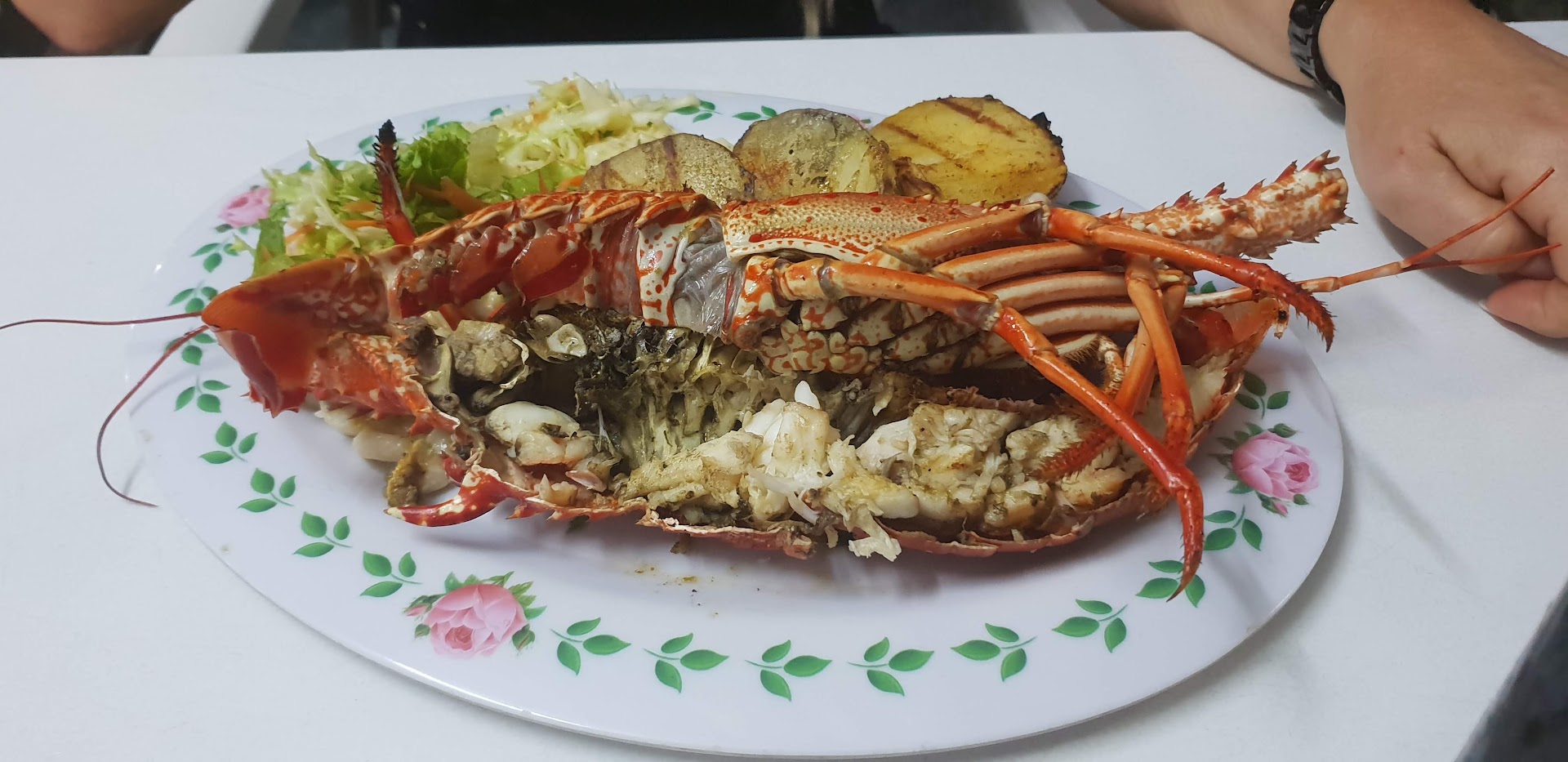 Mo's Grill and Bajan Cooking: appetizing photo of prepared lobster