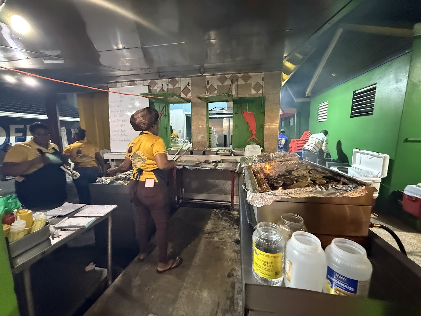Uncle George's Fish Net Grill: authentic cooking and staff
