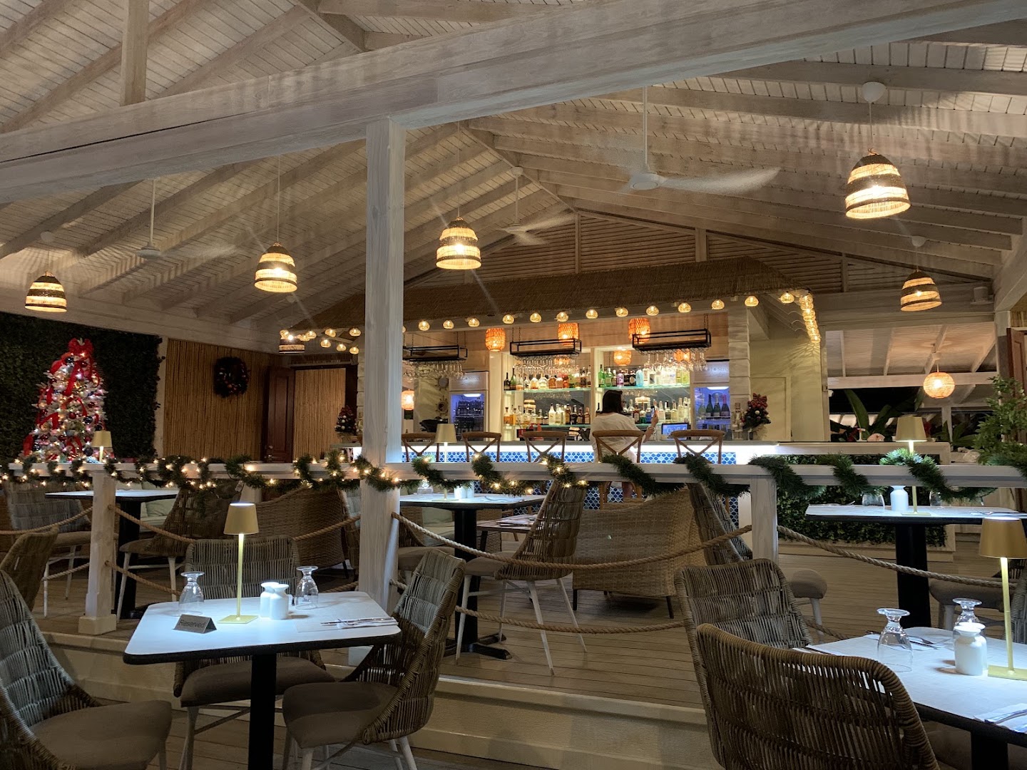 Sand Street Bistro: inviting and professional restaurant interior