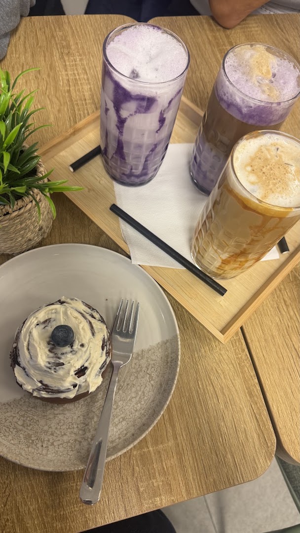 Mamas Coffee & Co: appetizing photo of food and drinks