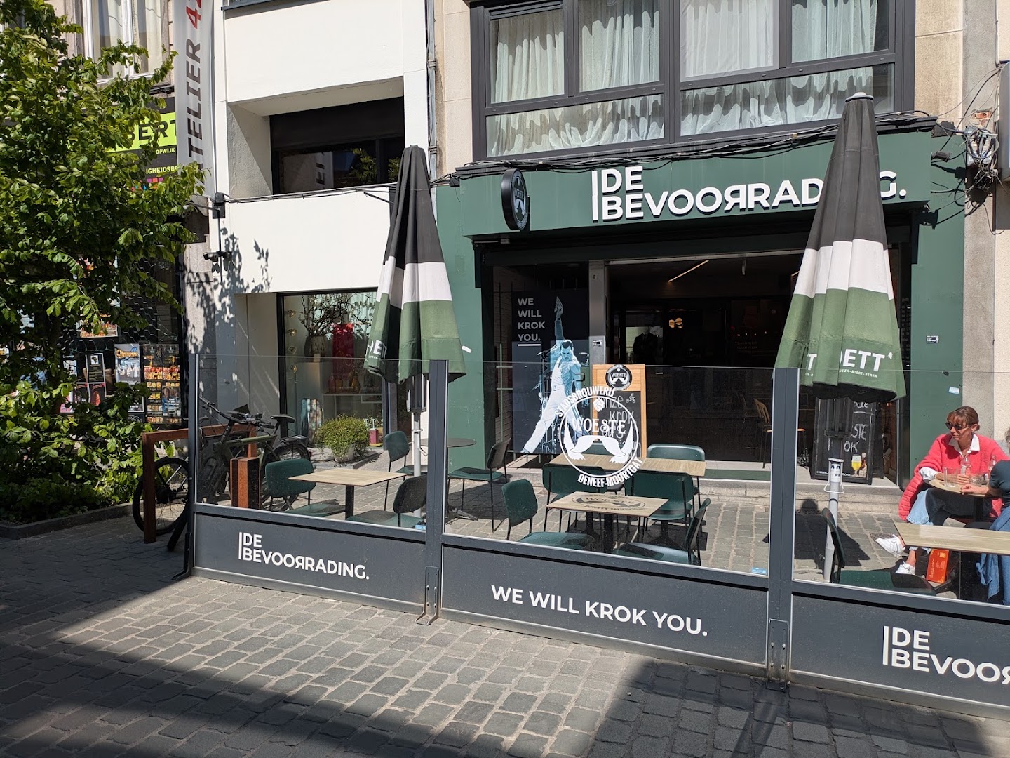 Stadsbrouwerij Woeste: clear exterior shot of venue