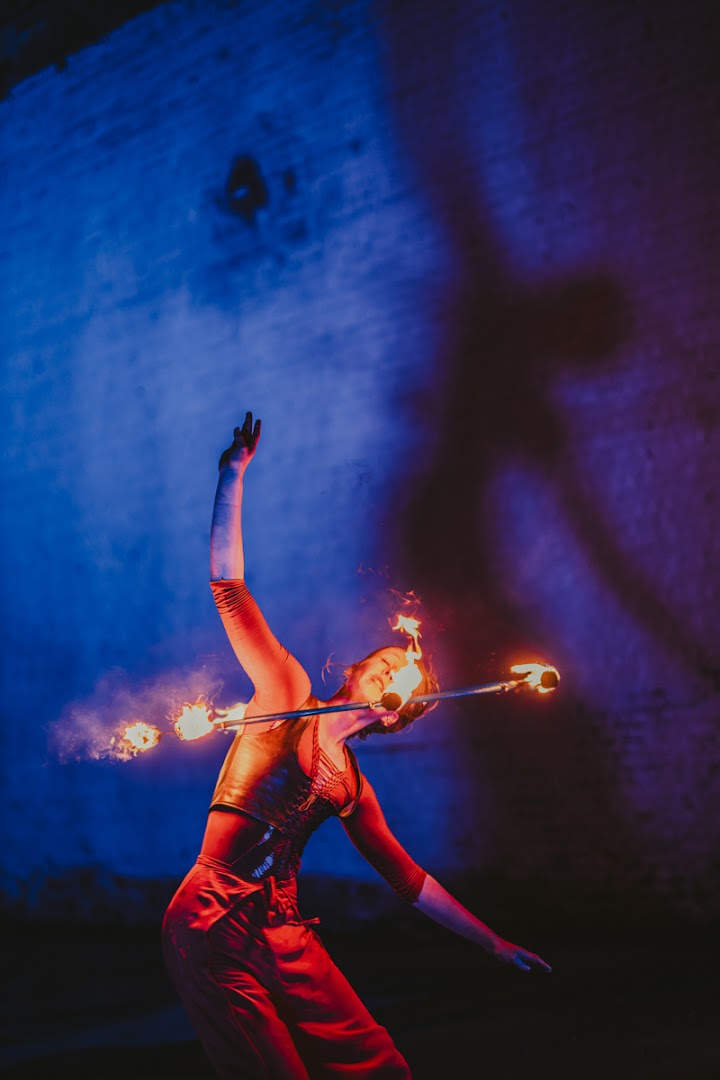 Walstroom: high quality performance art photo