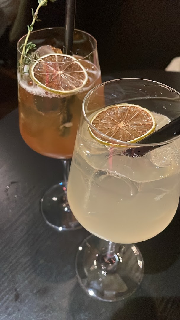 Wijnbar Bianco: appealing photo of bar drinks