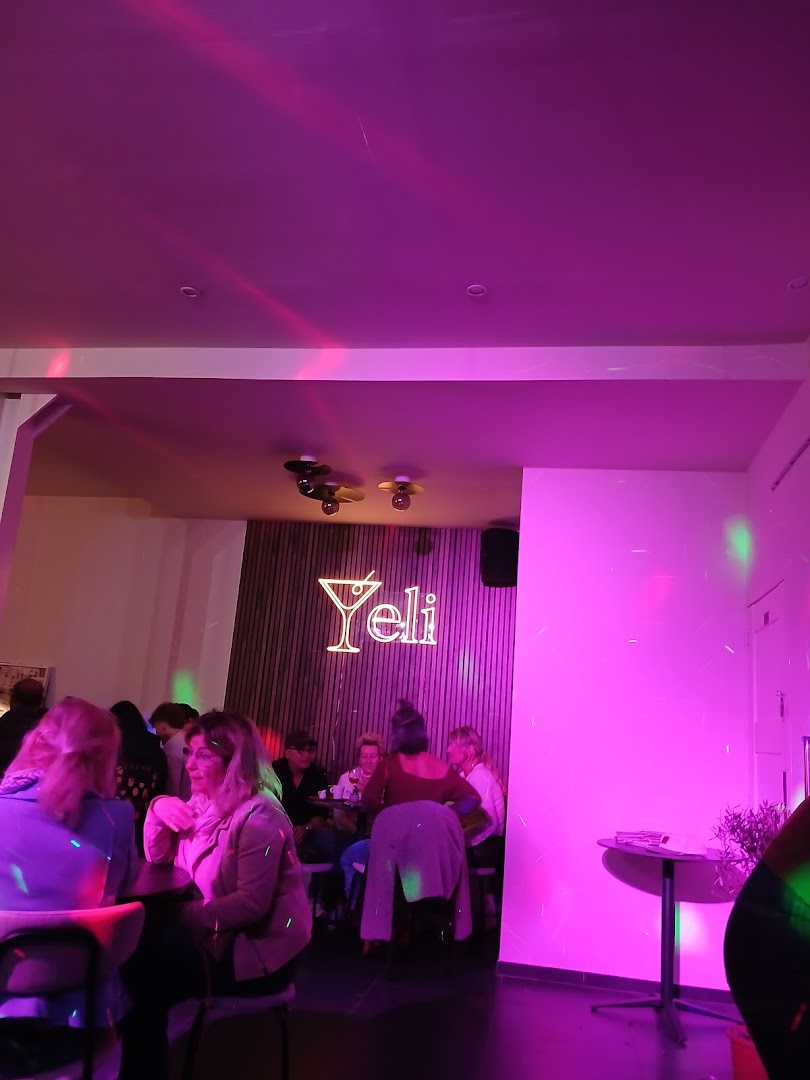 Yeli: venue atmosphere and branding