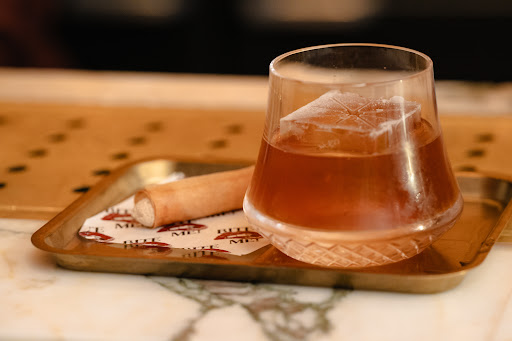 Under the Stairs: high quality cocktail photography