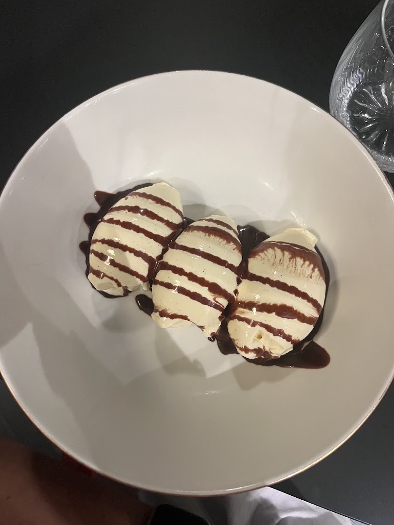 Jerome: appetizing photo of dessert