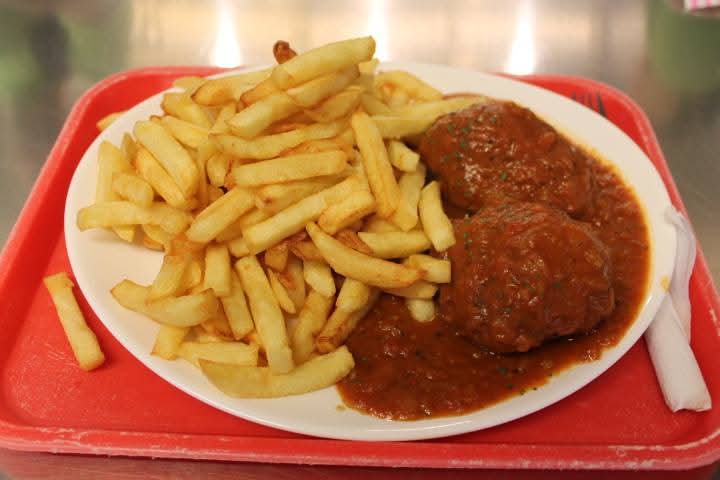 La Phine Frite: appetizing photo of restaurant food