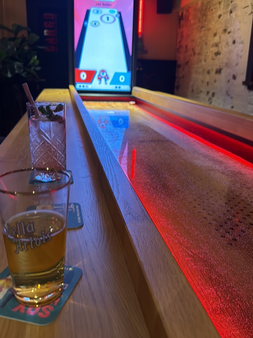 Cargo: bar atmosphere and drinks