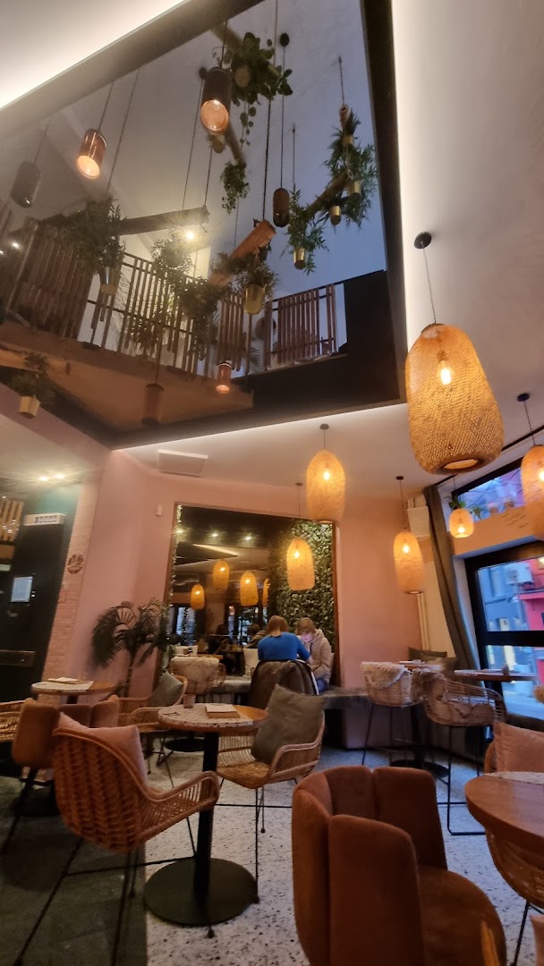 El Sueño: attractive interior and inviting atmosphere