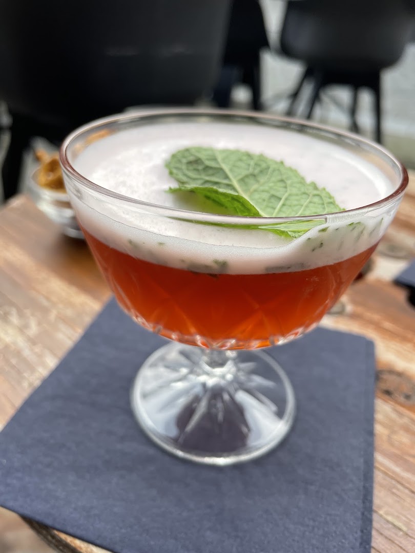 Libre 21: appetizing, high-quality cocktail photo