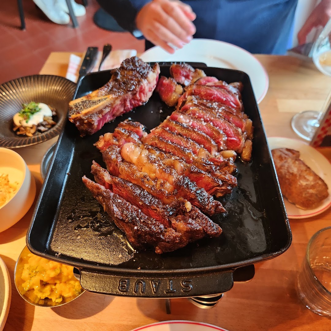 Carcasse: appetizing, high-quality food photography