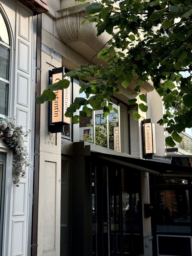 Constantin: attractive exterior shot of restaurant