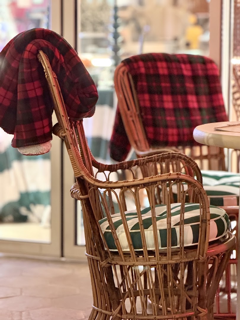 Rõka: inviting and cozy restaurant atmosphere