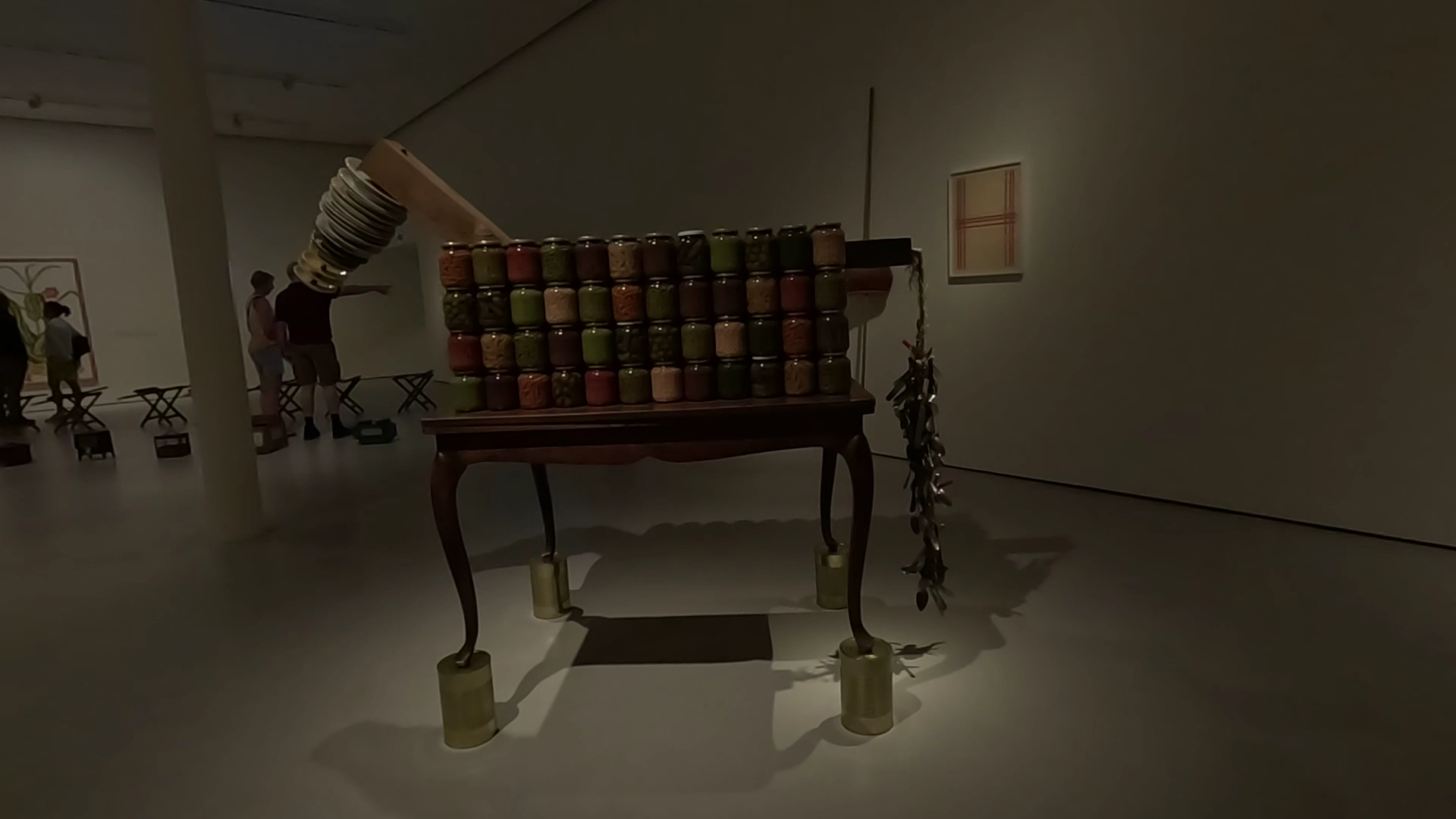 Abby Kortrijk: clear photo of gallery exhibition
