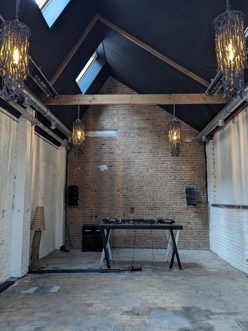 Artisan's: venue interior and atmosphere