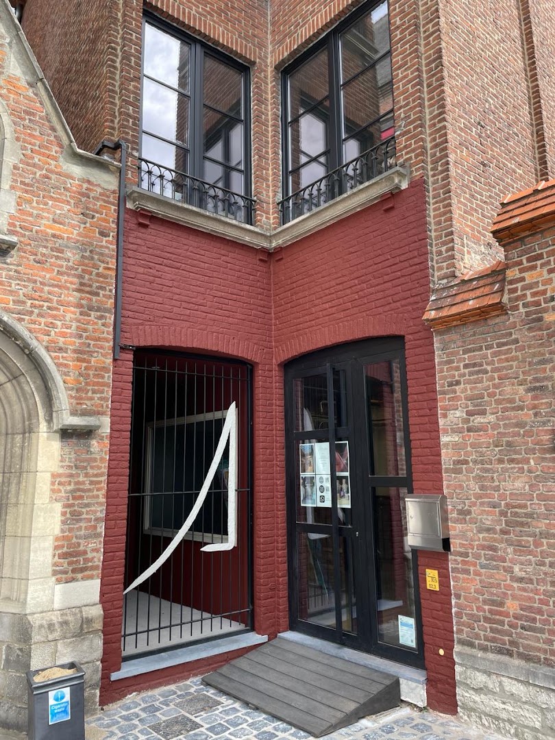 Artisan's: clear exterior view of venue