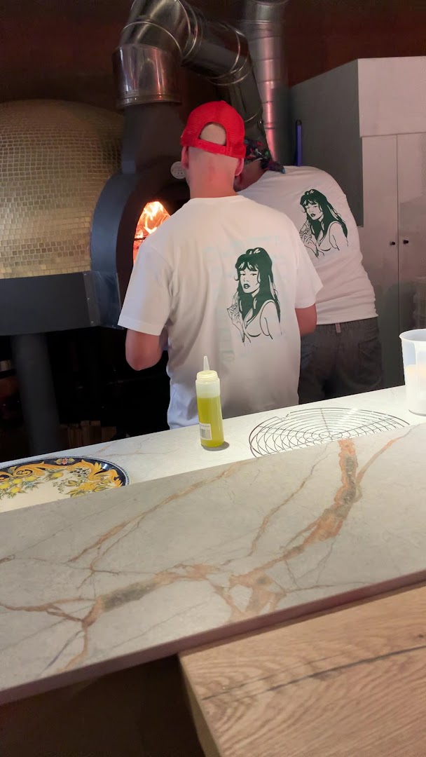 Giuditta: staff and authentic atmosphere